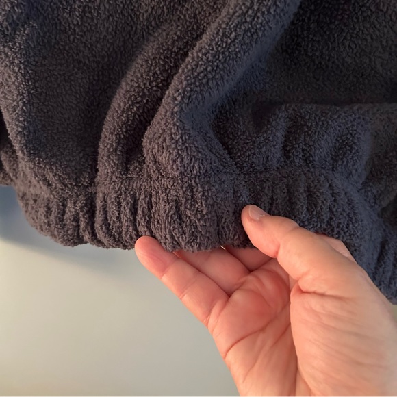 Urban Outfitters Track Meet Half-Zip Fleece Shirt. Size Medium. - Picture 8 of 11